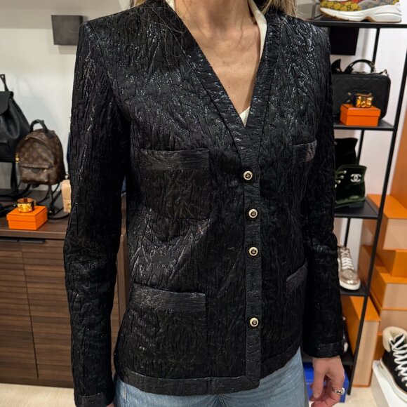 CHANEL - 2020 Paris - 31 Rue Cambon Blazer, Size 38 - Picture 1 of 14